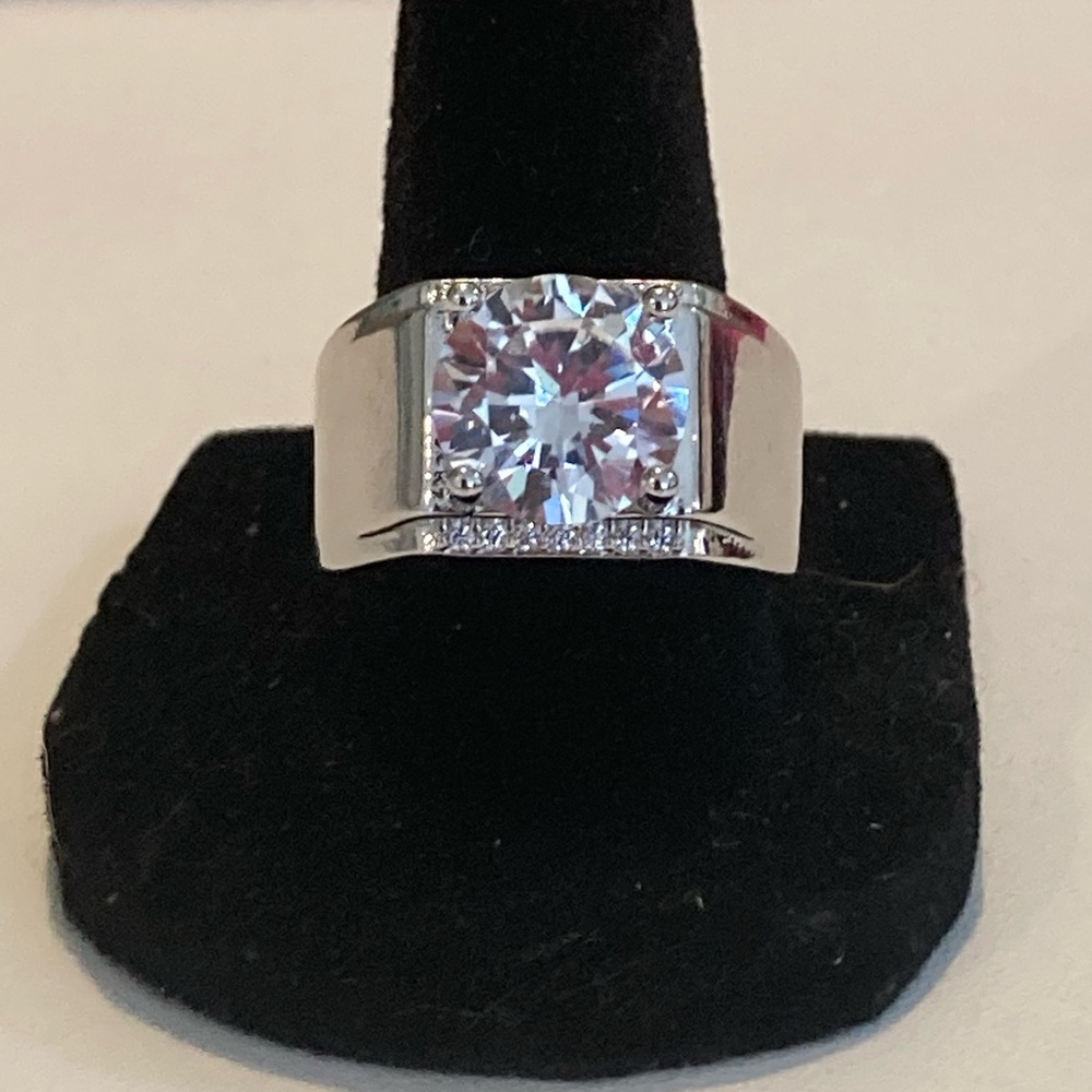 Sterling Silver Cubic Zirconia Wide Band Ring in Silver